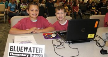 Students test Internet and computer skills at Tech Bowl