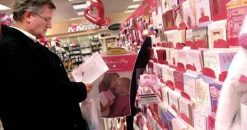 A Guy’s Guide: How to choose flowers, candy, card for your Valentine Valentines-Cards