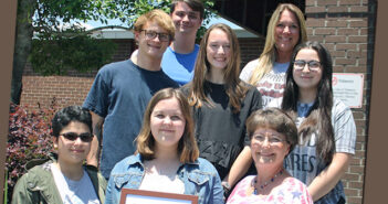 NHS students receive VHP Medal of Honor niceville nhs Veterans Heritage