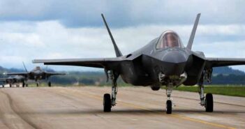 Student pilots train in Northern Lightning F-35