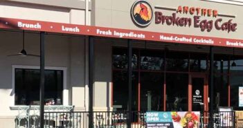 Another Broken Egg Cafe opens at Destin Commons another broekn egg cafe exterior, destin commons