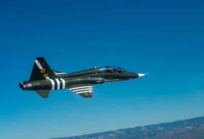 586th Flight Test Squadron fly a T chase flight f-16 Eglin air force base-38 Talon above the White Sands test range