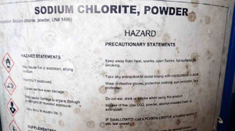 Sodium chlorite powder label