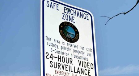 Safe Exchange Zone sign at Niceville Police Department