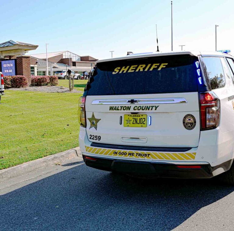 Three hurt in stabbing at Walton Middle School in DeFuniak Walton County Sheriff’s Office vehicles outside Walton Middle School following reported stabbing