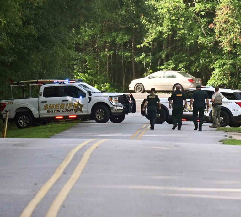 Teen arrested after Freeport shooting Walton County Sheriff’s Office deputies and emergency personnel respond to a reported shooting incident in Freeport.